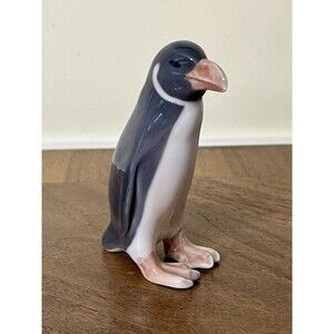 Denmark Royal Copenhagen Penguin Figurine #1283 Mint Collectable Bird Lovers